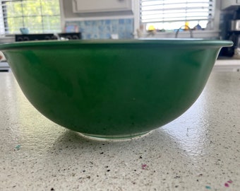 Vintage Pyrex Primary Color Green Glass Mixing Bowl 1 liter