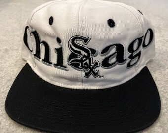 Vintage Logo 7 MLB Chicago White Sox Spellout  Deadstock Snapback.