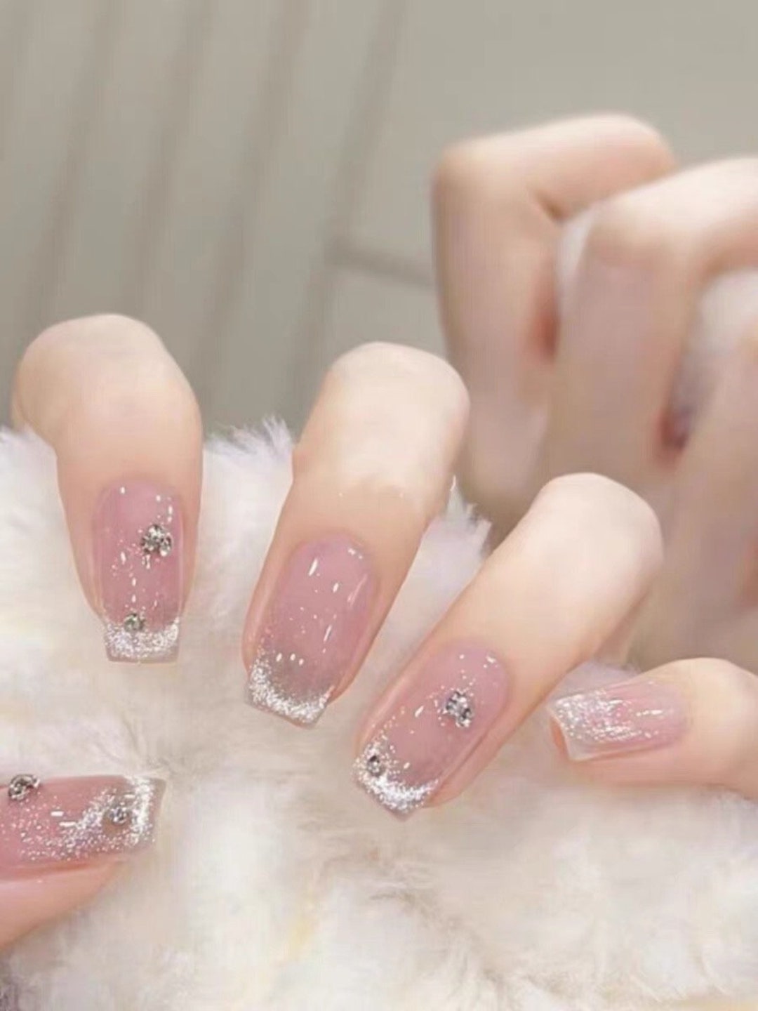 2025 Futuristic Biru Dongker Nails Shine