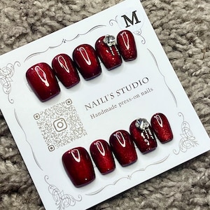 Red wine cat eye nails Press On Nails/Shimmering cat eye nails /glitter Nails/Reusable Nails/Short square nails /Y2K Nails/Trendy Star Nails