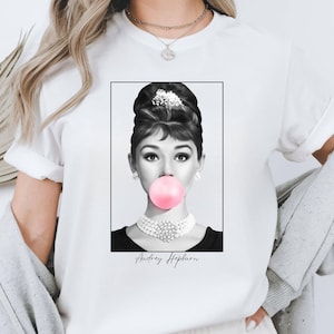 Breakfast at Tiffany's Audrey Hepburn Bubble Gum Pop Art Tshirt, Movie Fan Gift