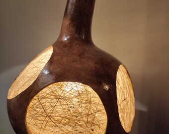 Abajur de mesa em cabaça DIALA, Abajur de cabaça, Abajur decorativo, Abajur artesanal, Presente, Luz romântica, Abajur para quarto, Abajur de mesa, Cabaça, Abajur de escrivaninha
