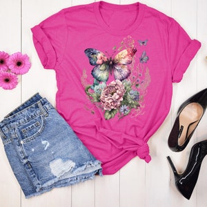 Camiseta con estampado floral de mariposa, camiseta para amantes de la naturaleza. imagen 6