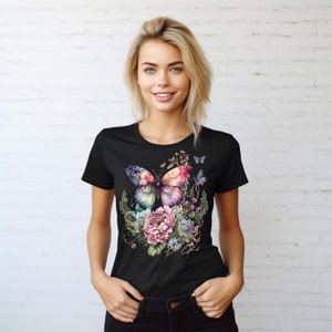 Camiseta con estampado floral de mariposa, camiseta para amantes de la naturaleza. imagen 2