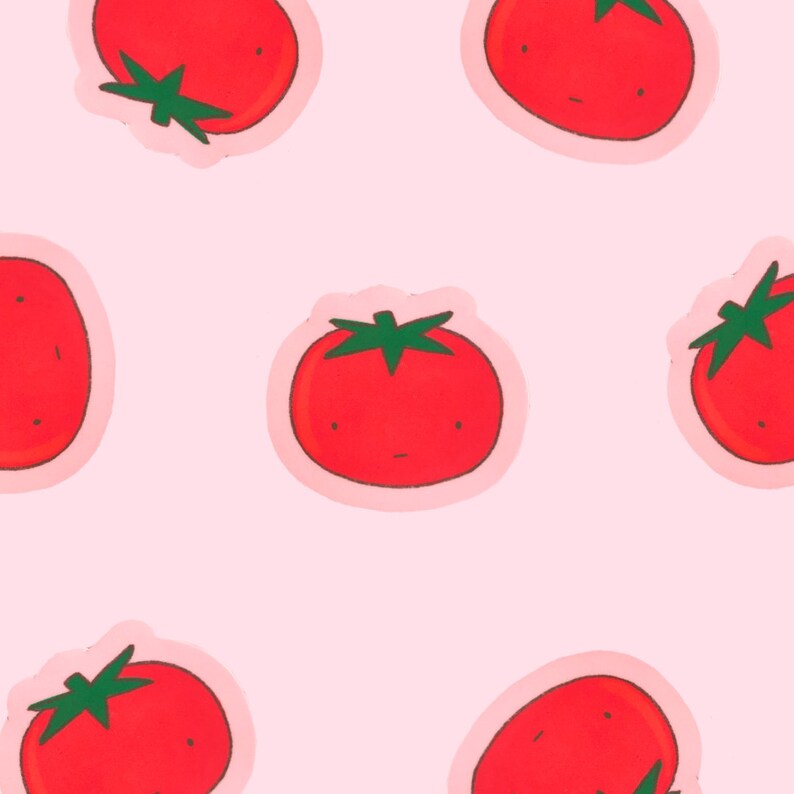 Puede incluir: Un patr&oacute;n de tomates rojos con tallos y hojas verdes sobre un fondo rosa. Los tomates tienen caras de dibujos animados.