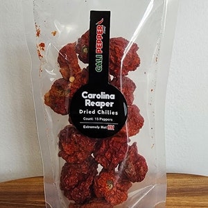 Carolina Reaper Dried Chilies - World's Hottest Chili Peppers, extremely hot, all Natural, count 15 peppers. 1.641.183 SHU average