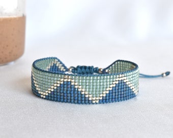 Handwoven blue Miyuki bracelet | Gift for women | Handmade bracelet