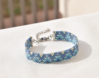 Handwoven blue Miyuki bracelet | Delicate bracelet | Gift for women