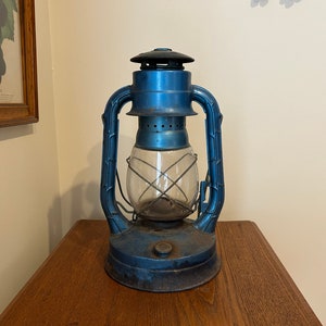 Vintage Kerosene Lamp - Dietz NY USA - #8 Air Pilot