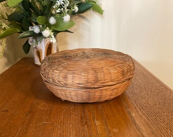 Vintage Woven Sewing Basket with Lid