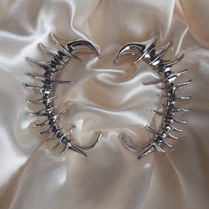 Gothic Spiked Skeleton Ear Cuffs – Silver & Gold Statement Jewelry | Non-Piercing Left and Right Ear Wraps | Punk Alternative Gift