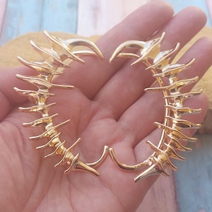 Gothic Spiked Skeleton Ear Cuffs - Unique Statement Jewelry for Left and Right Ears