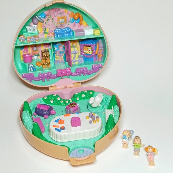 Birthday Stamper Partytime 1992 Polly Pocket compact Bluebird toys vintage pink heart