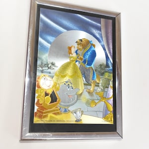 FOLIEprint Belle en het beest jaren 90 vintage Disney Barcelona ingelijste kaart metalen prinses mooie lumiere madame theepot