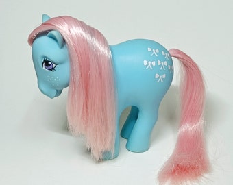 Nœud papillon CP Exclusivité européenne - My Little Pony g1 les collectionneurs britanniques posent bleu rose