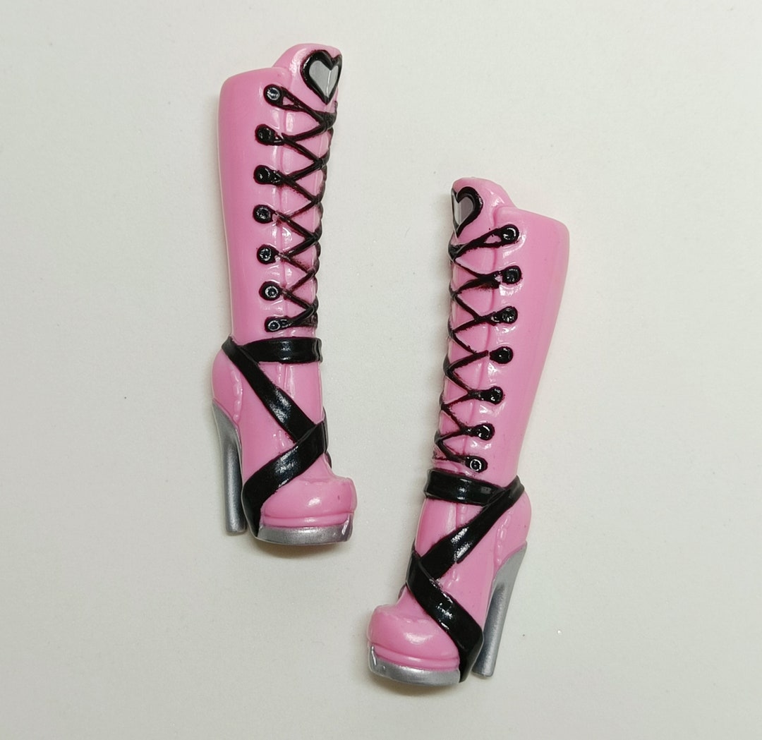 Boots Draculaura Signature First Wave Basic Monster High - Etsy Australia