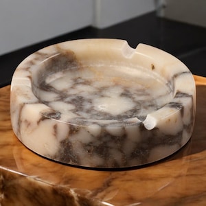 Luxury Marble Ashtray – Handcrafted Stone Cigarette  Cigar Holder – Elegant & Stylish Decor