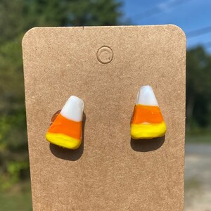 10mm Glass Candy Corn Stud Earrings