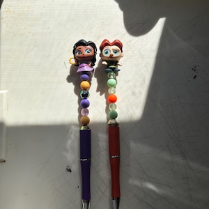 Esmeralda and Quasimodo The Hunchback of Notre Dame Pen Set