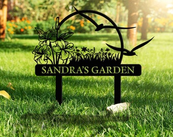 Benutzerdefinierte Kolibri Metall Gartendekor, Vogel mit Einsätzen Gartenschild, Blumendesign personalisiertes Gartenschild, benutzerdefiniertes Gartennamenschild, Geschenk für Zuhause