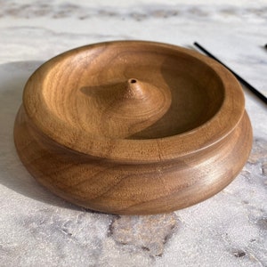 Handgemachte Räucherstäbchenhalter aus Holz, Meditation, Walnuss Räuchergefäß Aschefänger, einzigartiges Herzstück, Aschenbecher, Weihnachtsgeschenk
