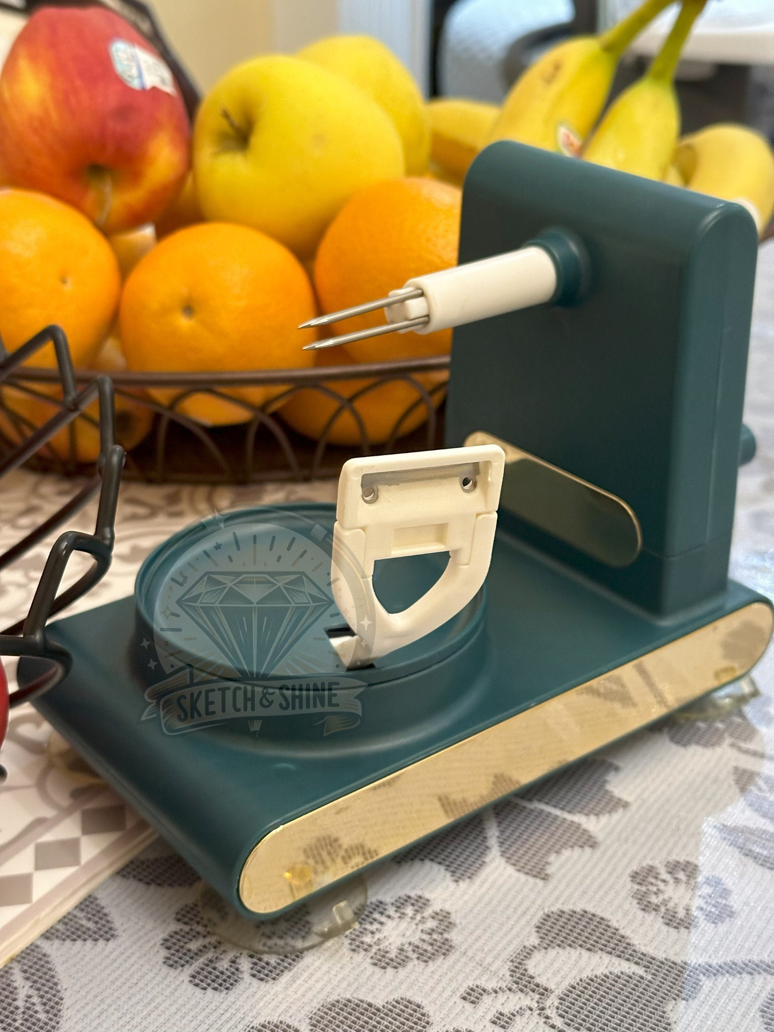 3in1 Apple Peeler, Corer, and Slicer the Crankmaster Easy Fruit