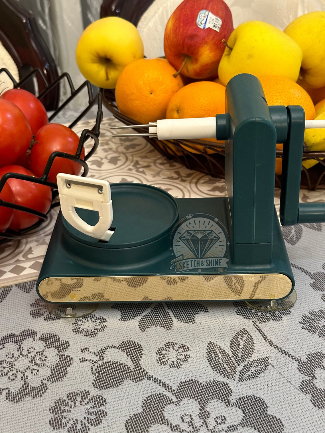 3in1 Apple Peeler, Corer, and Slicer the Crankmaster Easy Fruit