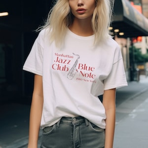 Koszulka z grafiką New York Jazz Club | Koszulka Blue Note z lat 80. w stylu estetycznym, styl vintage Manhattan, prezent dla miłośnika muzyki, koszulka unisex + damska