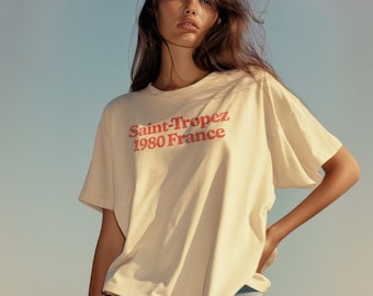 Saint Tropez 1980 Frankreich Grafik-T-Shirt – Vintage Grafik-T-Shirt Französische Riviera T-Shirt, Retro-Beachwear-Stil, NEUES ANGEBOT