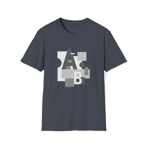 Formas de letras abstractas V8 / Camiseta unisex de estilo suave / Abraza tu vibra