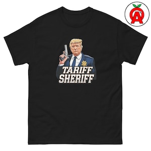 Camiseta unisex para adultos con el símbolo del sheriff de Donald Trump, humor político, ropa de política económica, regalo conservador, merchandising para la temporada electoral.