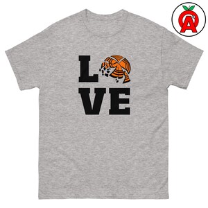 Kärlek Trasiga lerduvor, Vuxen Unisex T-shirt, Trap Shooting Present, Skeet Shooter Kläder, Sporting Clays Design, Hagelgevärsmål