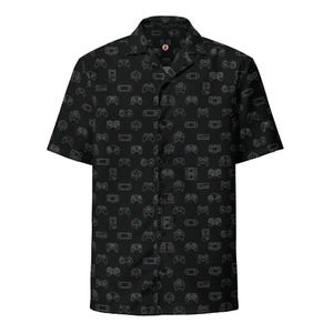 Patrón de controladores de videojuegos de historia de la evolución, camisa hawaiana unisex para adultos, corte relajado, botones, poliéster reciclado, transpirable.