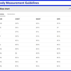 Puede incluir: Una tabla de tallas con directrices de medici&oacute;n corporal. La tabla incluye medidas en pulgadas para el pecho, la cintura y las caderas, que van desde 2XS hasta 6XL. El texto "Body Measurement Guidelines" est&aacute; en la parte superior.