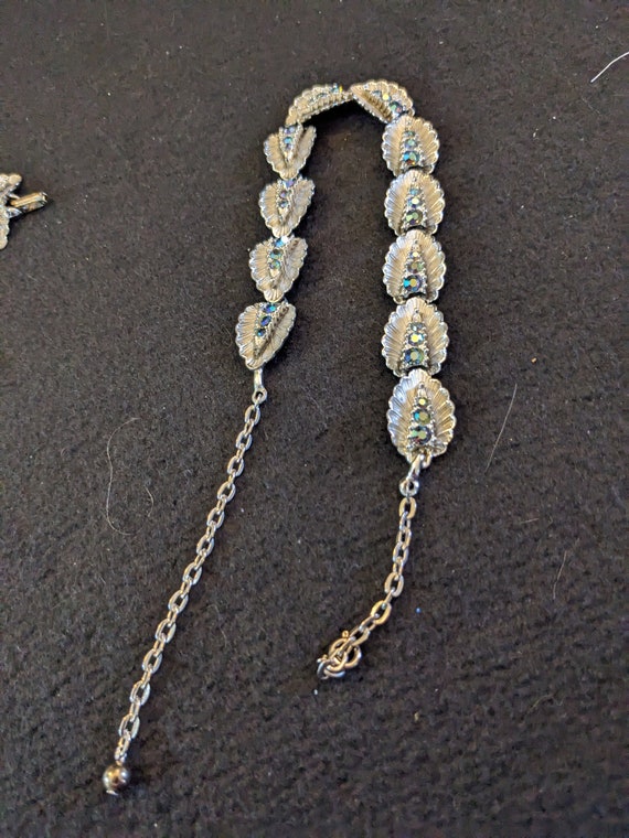 Vintage 1960s jewelry set - image 6