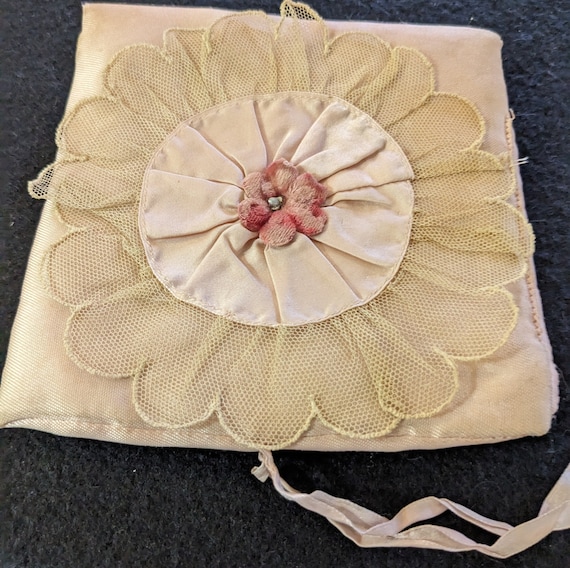 Vintage handkerchief 1920 holder. - image 1