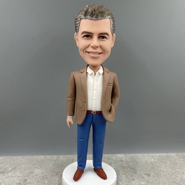 Customized men's bobbleheads, bobbleheads, romantic gifts for husbands, best gift ideas for anniversaries, customized birthday gifts