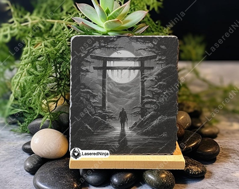 Samurai Torii Gate Giapponese Sacro Ninja Assassino Gateway Sottobicchiere Laser Brucia in scala di grigi Immagine PNG Incidere File in bianco e nero Slate Etch CO2 Cnc immagine 6