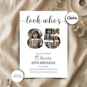 Peut inclure: Carte d'invitation blanche avec le texte "look who's" en écriture cursive. La carte présente une photo d'une jeune fille et plusieurs autres photos, avec le chiffre 85. Le texte "85e anniversaire d'Olivia" est également présent.