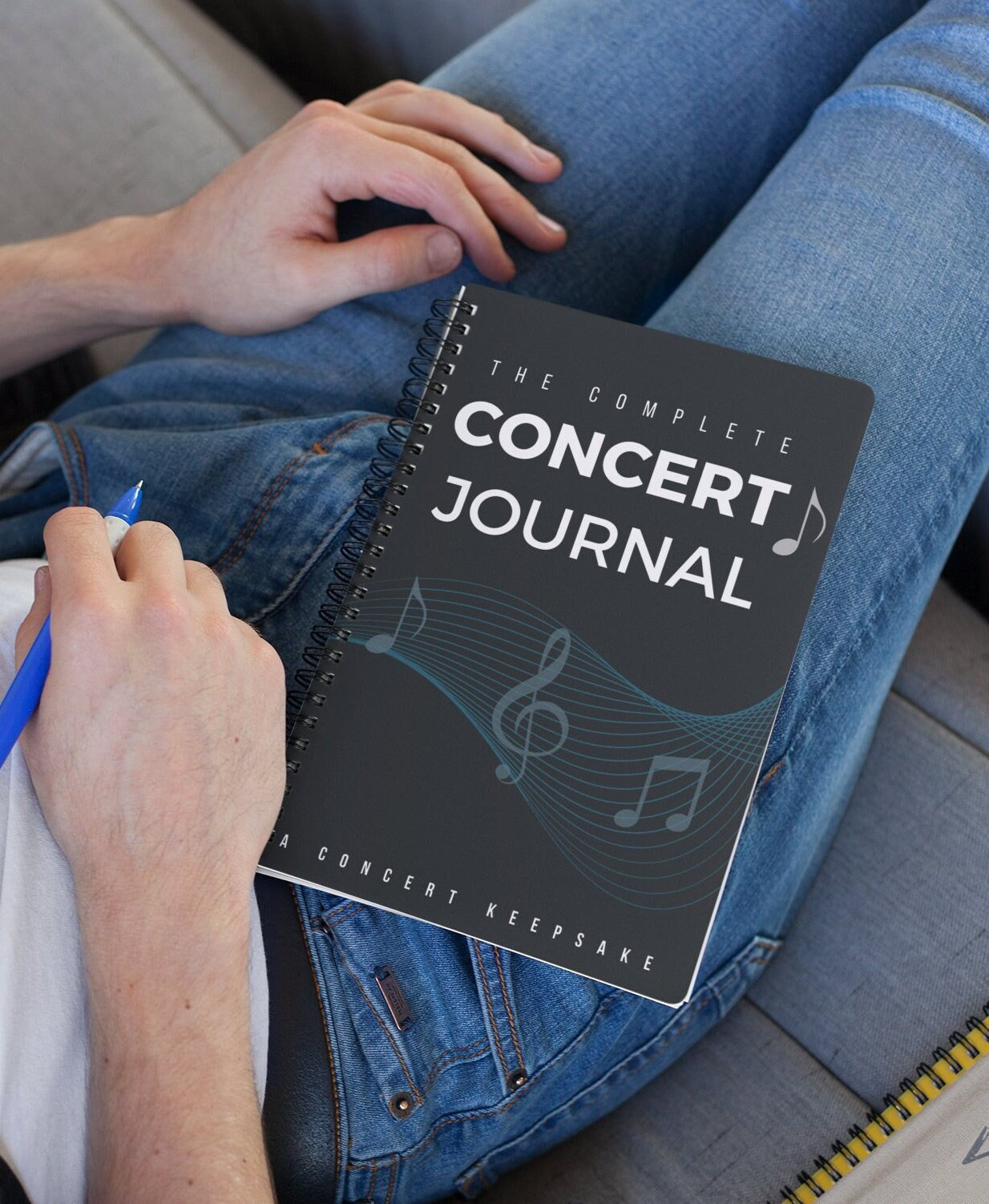 Concert Journal: Keepsake Book for Remembering your Concerts!
