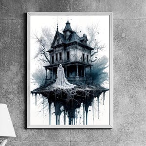 Puede incluir: Una ilustración en blanco y negro de una casa espeluznante y destartalada con un fantasma de pie frente a ella. La casa está encaramada en una isla flotante de raíces y enredaderas, con agua goteando que crea una atmósfera oscura y misteriosa.