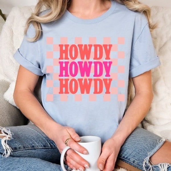 Howdy Retro Checkered Tee, Cowgirl Pink T-shirt, Casual Western inspired T-shirt, Country Farm Girl Shirt