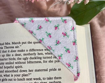 handmade pink tulip book mark  / cloth corner bookmark / gifts for reader / fabric book mark / coquette book mark / book lover gift