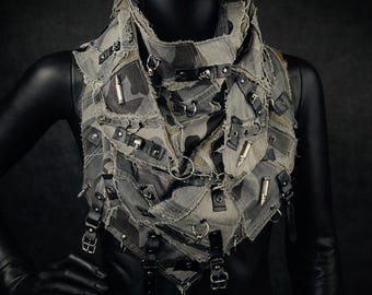 Bufanda de calavera de camuflaje: accesorio punk militar desgarrado
