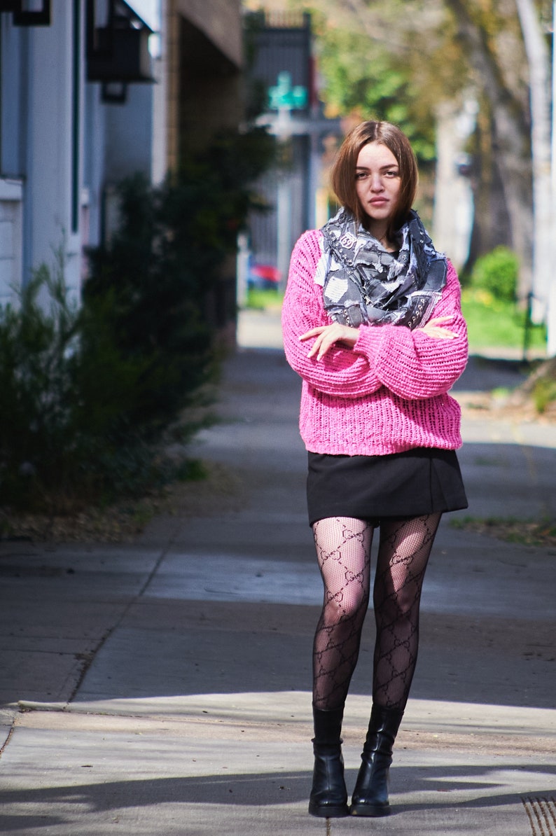 Bufanda vaquera desgastada: accesorio punk vanguardista reciclado imagen 4