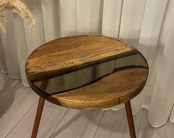 Op maat gemaakte ronde epoxysalontafel: hout met levende randen, gepersonaliseerde hars