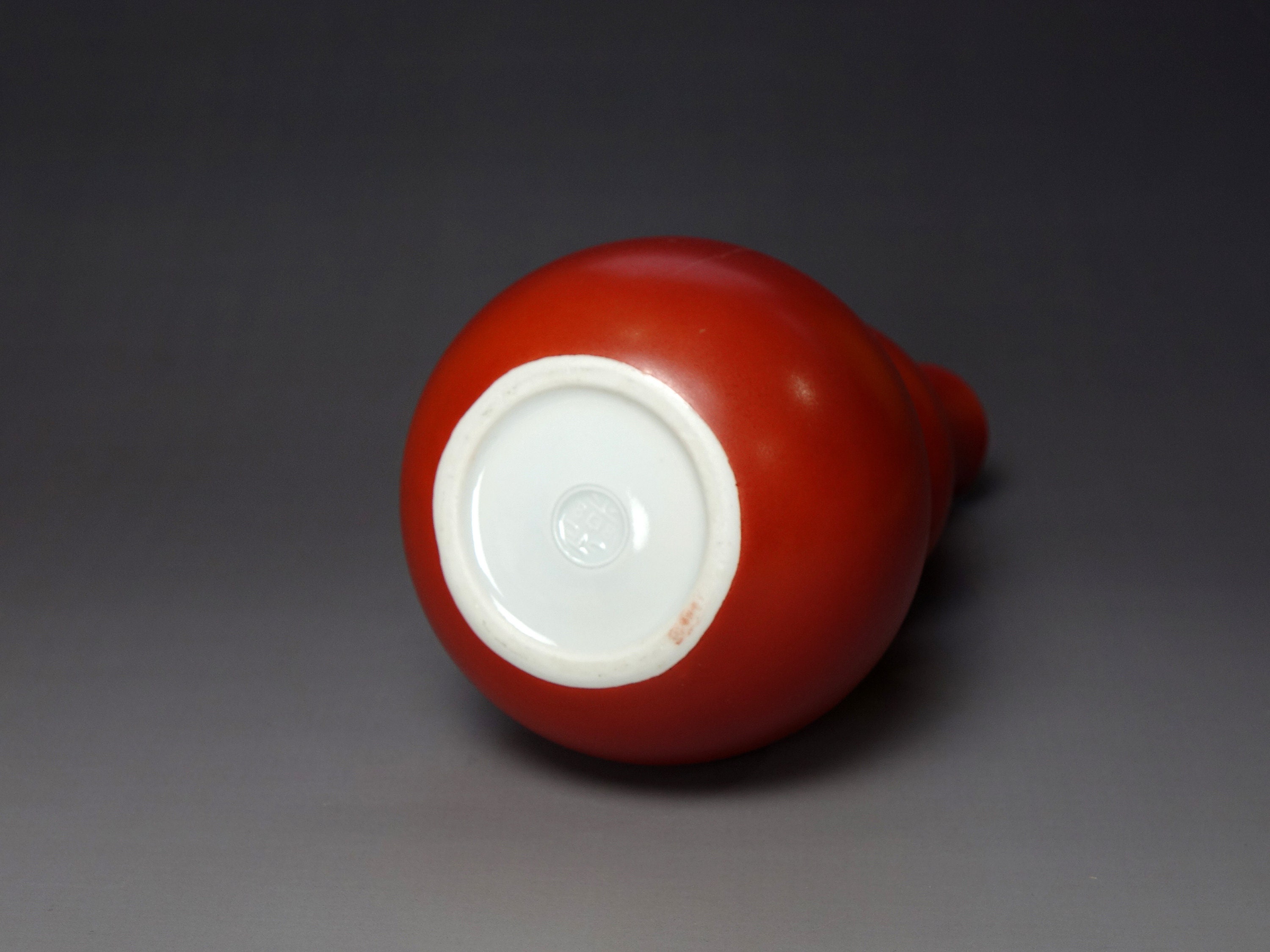 Double Gourd Red Glaze Vase Made by Eiraku Zengoro XVI Double Gourd Red Glaze Vase Made by Eiraku Zengoro XVI