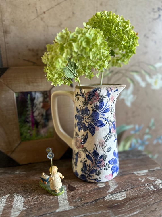 Jug ceramic jug decoration vintage antique finish jug