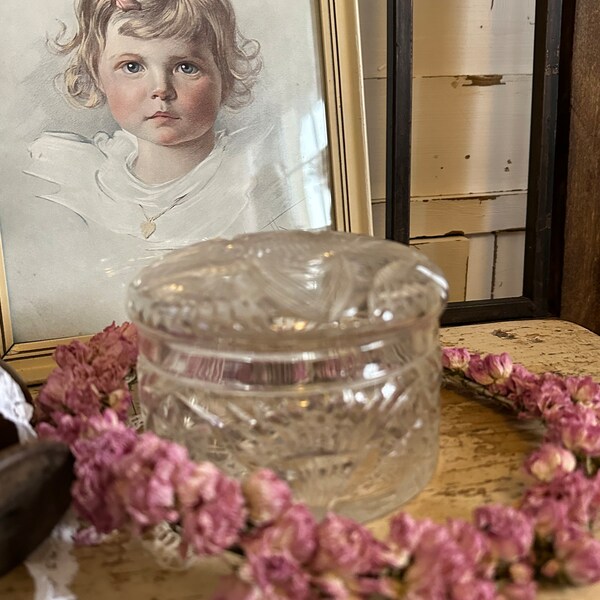 Alte antike Glasschale geschliffene Schalen Schale mit Deckel