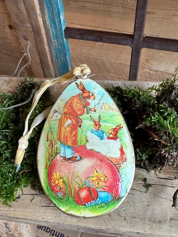 Metal Easter pendant, Easter decoration, vintage Easter egg